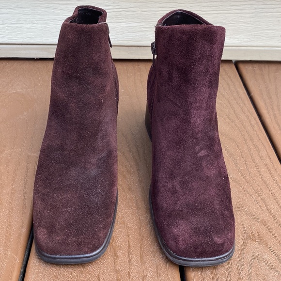 White Mountain Suede Ankle Boots - Picture 3 of 9